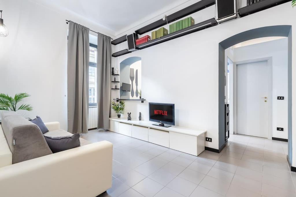 Historical Suite - Pieno Centro - Porta Nuova- Piazza Castello Turín Exterior foto